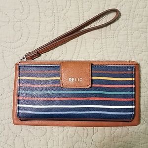 Relic by Fossil Checkbook Wristlet